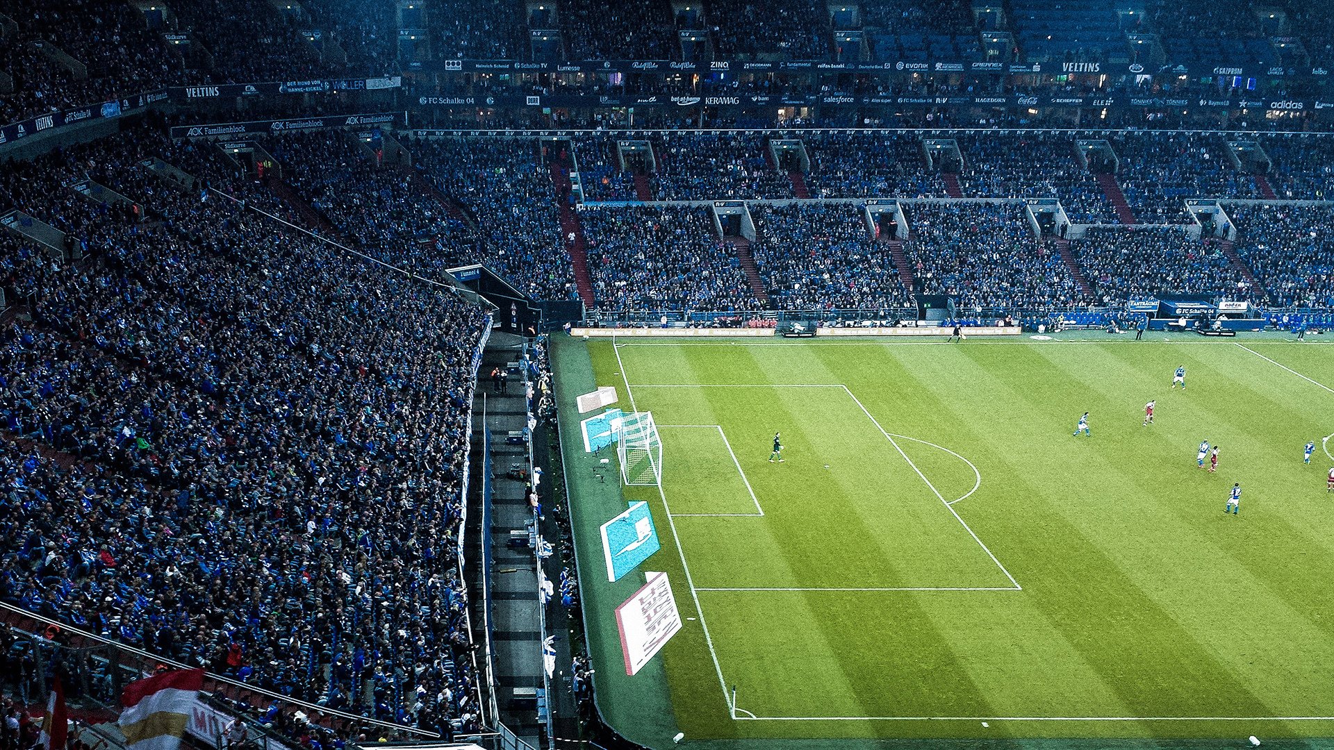 联盟与流媒体平台达成独家直播合作，用户增长显著，流媒体直播系统